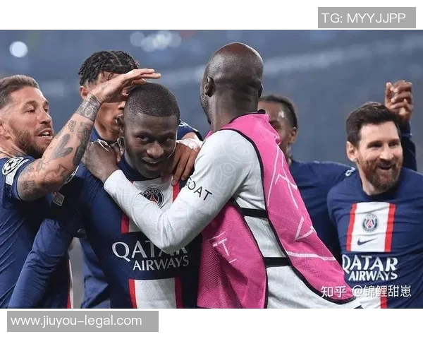 欧冠焦点战里昂与巴黎圣日耳曼战平红牌争议引发全场热议