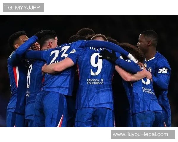 英超大战曼城大胜切尔西红牌事件引发全场热议与转会传闻 英超大战曼城大胜切尔西红牌事件引发全场热议与转会传闻