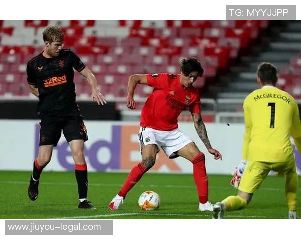 世界杯精彩对决本菲卡以3-0战胜里昂补时进球点燃全场激情